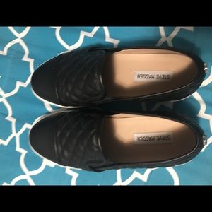 Steve Madden Slip On’s